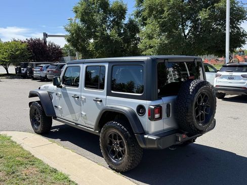 Used 2024 Jeep Wrangler Unlimited Sport AWD/4WD image 6