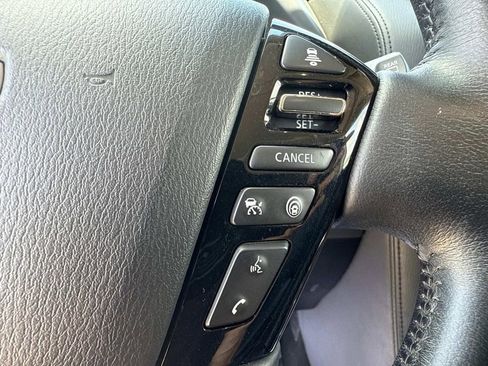 Used 2023 Nissan Armada SL w/ Captain's Chairs Package image 18