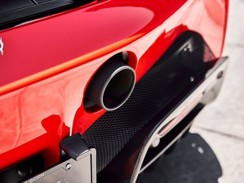 Used 2023 Ferrari SF90 Spider AWD/4WD image 17