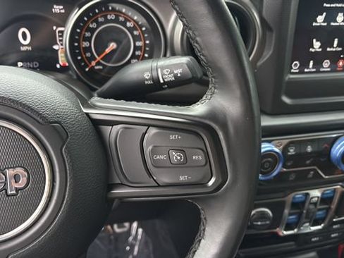 Used 2022 Jeep Wrangler Unlimited Sport AWD/4WD image 23