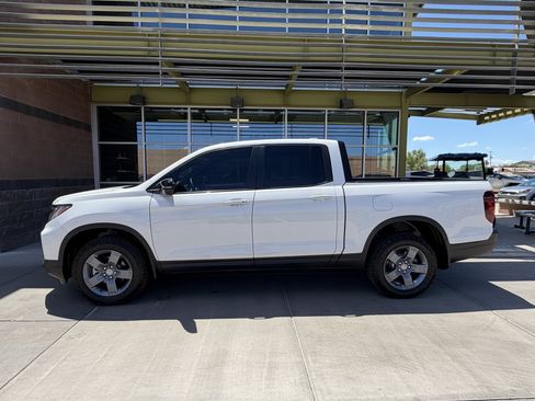 Used 2024 Honda Ridgeline TrailSport image 7