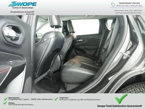 Used 2022 Jeep Cherokee Trailhawk w/ Technology Group B AWD/4WD image 11