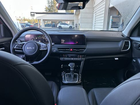 New 2026 Kia Seltos SX image 17