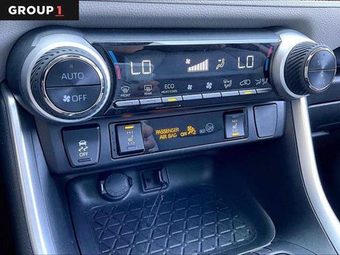 Certified 2019 Toyota RAV4 XLE Premium FWD image 36