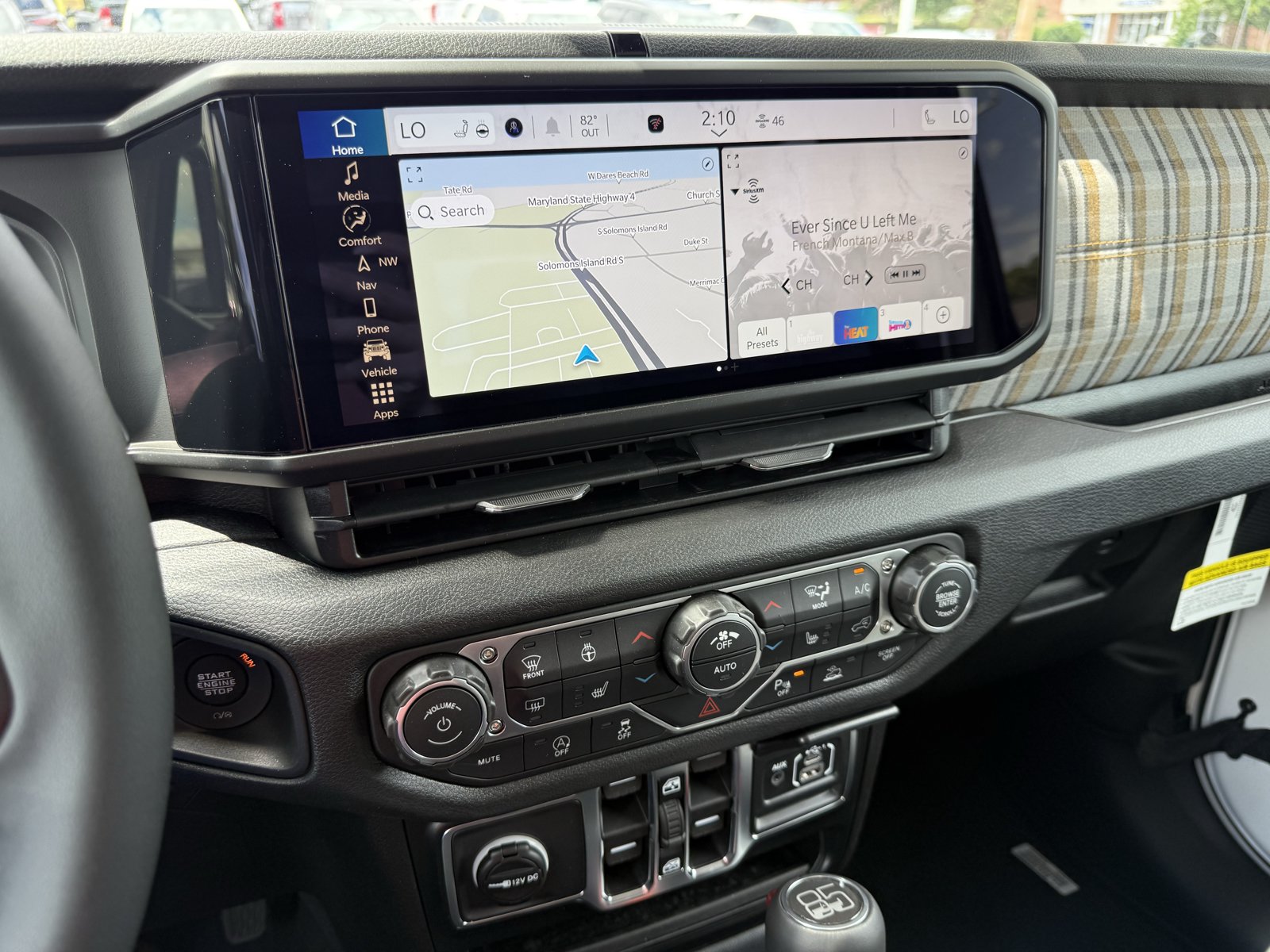 New 2026 Jeep Gladiator Sport AWD/4WD image 22