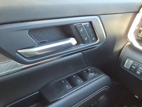 Used 2026 GMC Terrain Denali AWD/4WD image 17