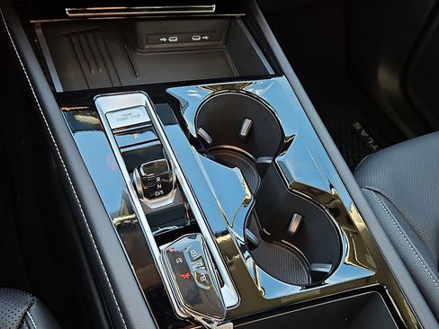 New 2026 Volkswagen Atlas SE image 17