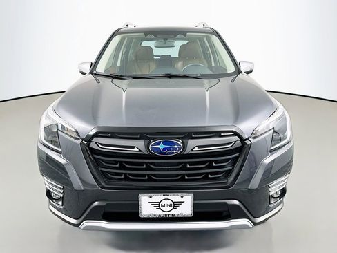 Used 2023 Subaru Forester Touring image 2
