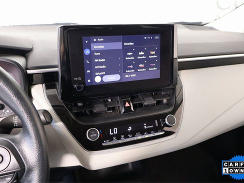 Used 2025 Toyota Corolla LE image 5
