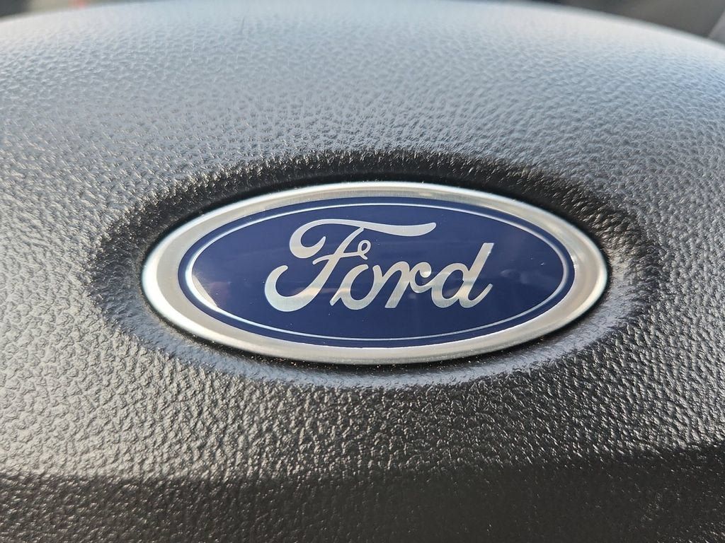 Used 2025 Ford Escape Active AWD/4WD image 30