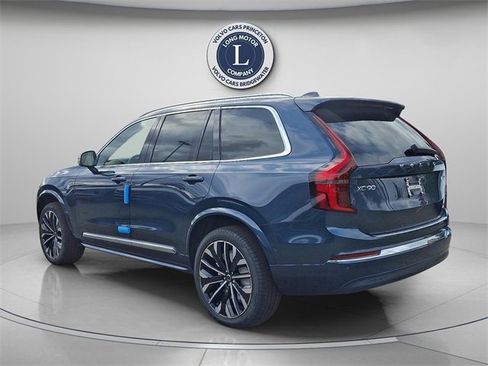 New 2026 Volvo XC90 B6 Plus w/ Protection Package Premier image 3