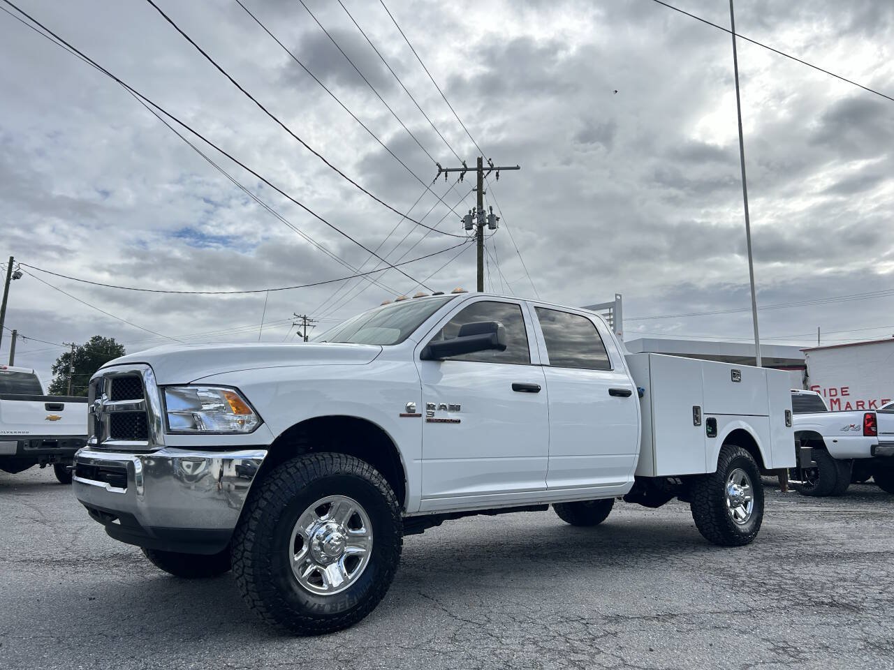 Used 2018 RAM 3500 Tradesman w/ Chrome Appearance Group AWD/4WD image 1