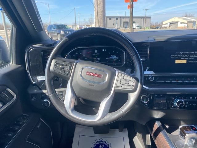 Used 2022 GMC Sierra 1500 SLT w/ SLT Premium Package AWD/4WD image 15