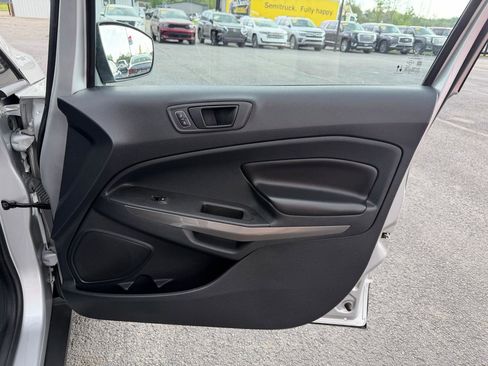 Used 2020 Ford EcoSport SES w/ SES Black Appearance Package image 19