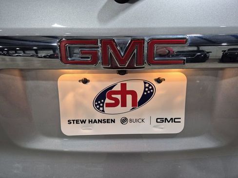 Certified 2017 GMC Acadia SLT AWD/4WD image 31