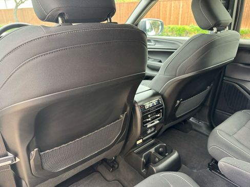 Used 2025 Jeep Grand Cherokee L Laredo w/ Luxury Tech Group I image 31