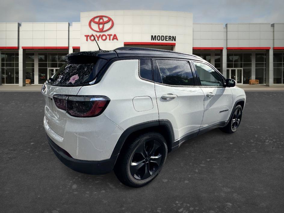 Used 2020 Jeep Compass Latitude FWD image 18