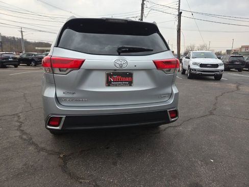 Used 2019 Toyota Highlander Limited image 5