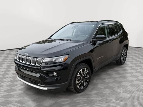 Used 2022 Jeep Compass Limited AWD/4WD image 3
