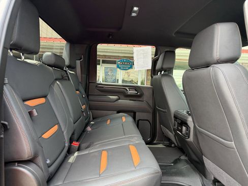Used 2025 GMC Sierra 2500 AT4 AWD/4WD image 23