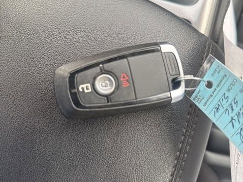 Used 2024 Ford Edge SEL image 6