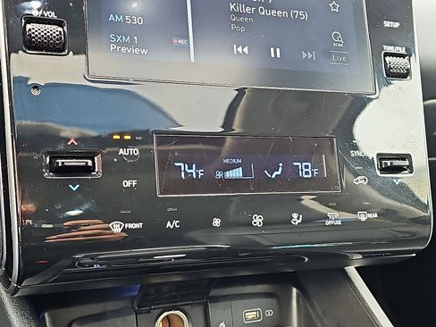 Used 2023 Hyundai Tucson SEL w/ Convenience Package image 17