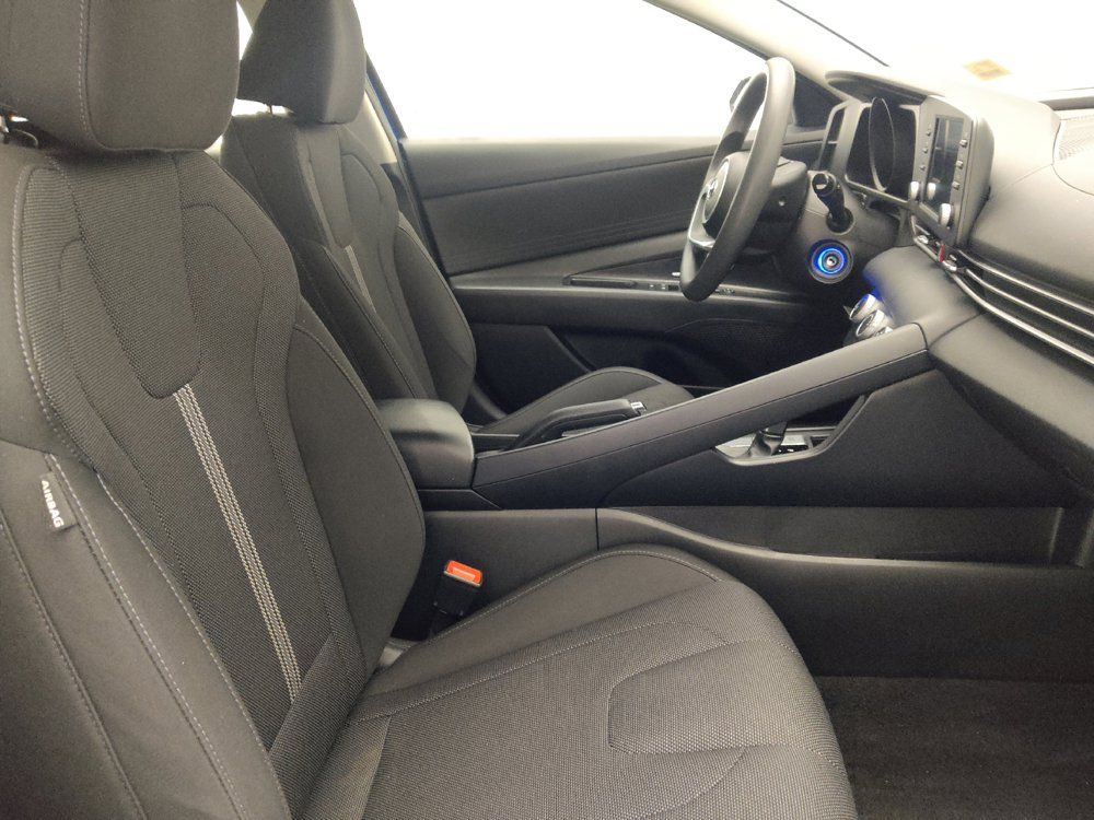 Used 2021 Hyundai Elantra SE w/ Cargo Package FWD image 21