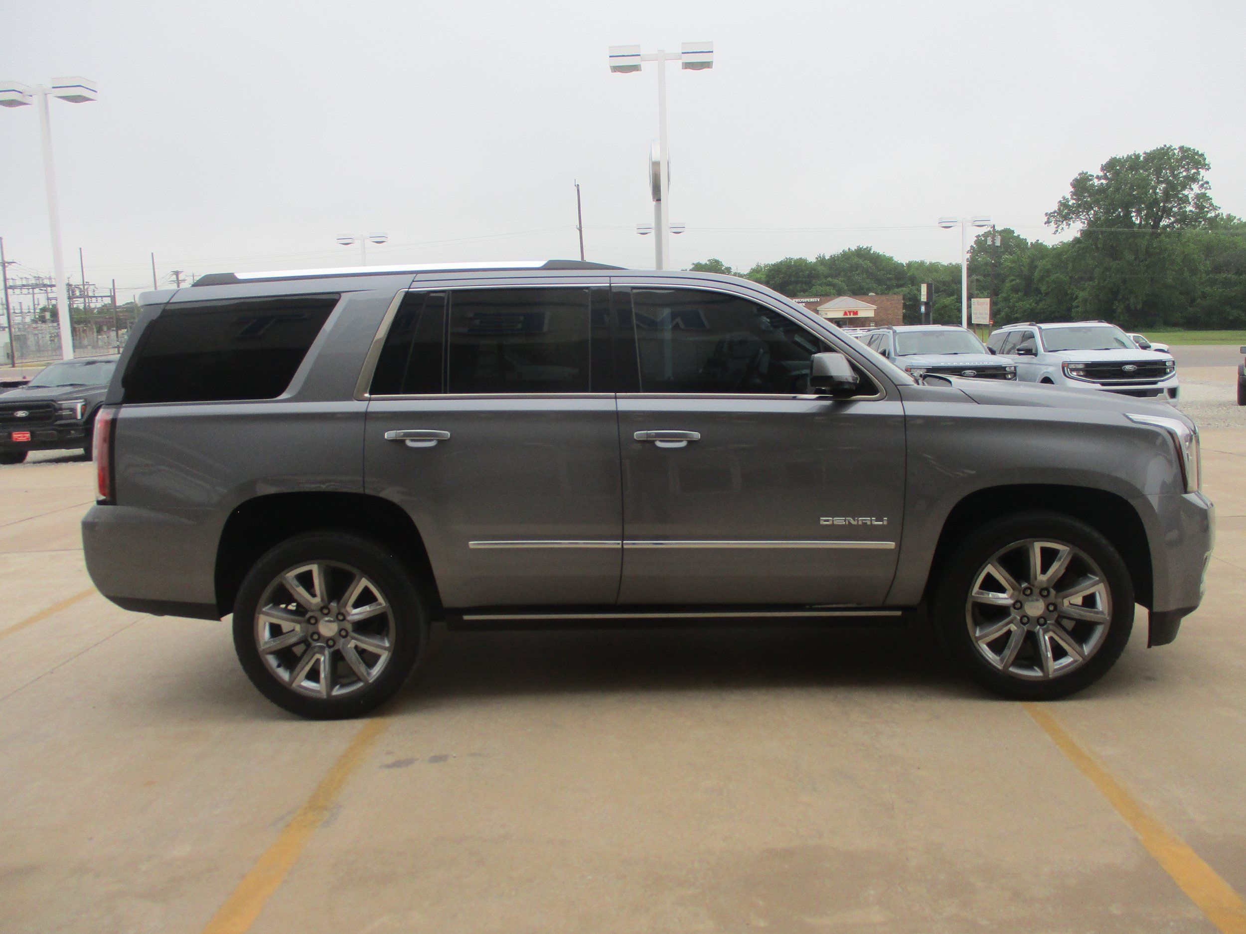 Used 2020 GMC Yukon Denali w/ Denali Ultimate Package AWD/4WD image 8