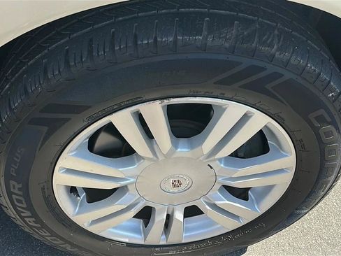Used 2016 Cadillac SRX Luxury w/ Driver Awareness Package FWD image 17