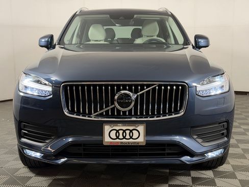 Used 2022 Volvo XC90 T5 Momentum w/ Advanced Package AWD/4WD image 6