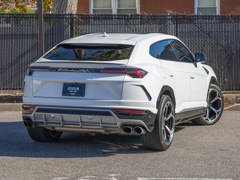 Used 2019 Lamborghini Urus image 36