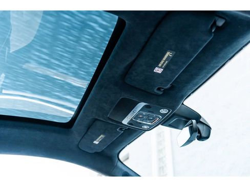 Used 2022 Bentley Continental GT V8 image 53