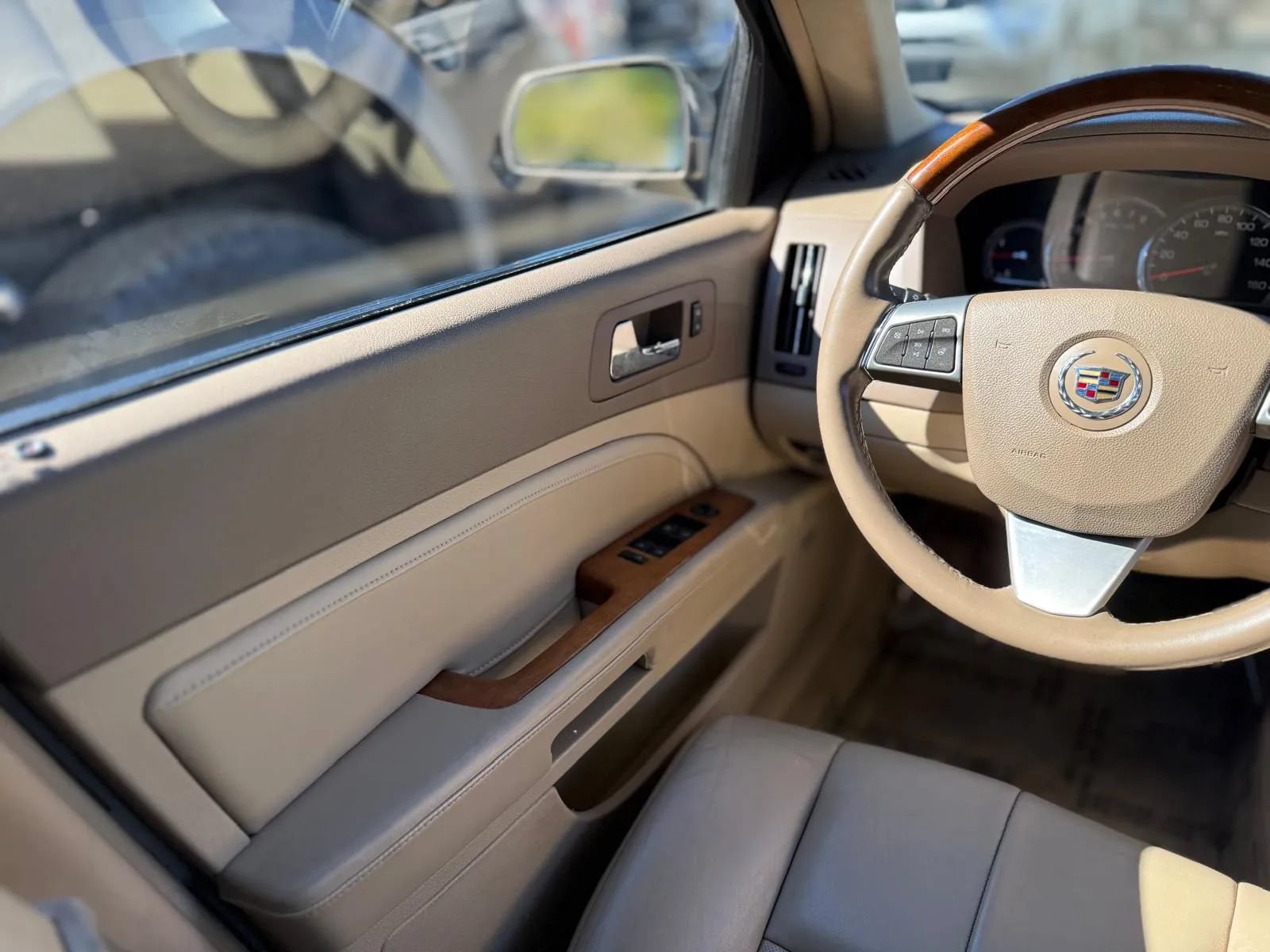 Used 2008 Cadillac STS AWD w/ Preferred Equipment Group image 22