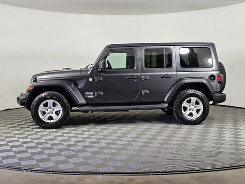 Used 2019 Jeep Wrangler Unlimited Sport S AWD/4WD image 2
