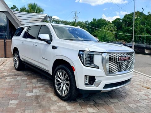 Used 2022 GMC Yukon XL Denali w/ Max Trailering Package AWD/4WD image 2