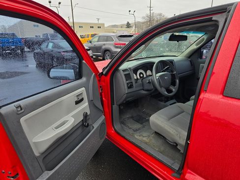 Used 2006 Dodge Dakota ST image 20