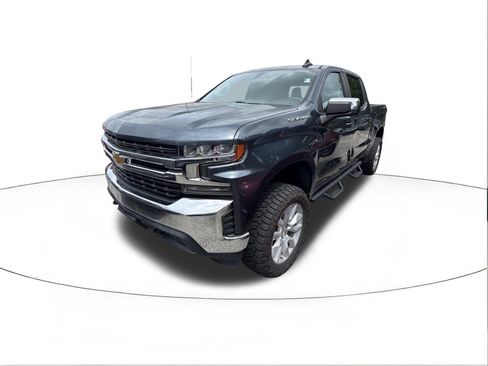 Used 2020 Chevrolet Silverado 1500 LT AWD/4WD image 1