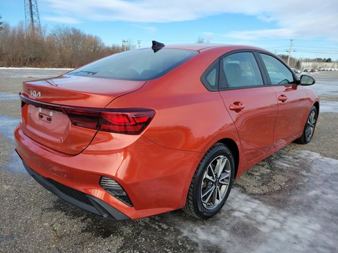 Used 2023 Kia Forte LXS image 5