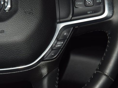 Used 2024 RAM 2500 Laramie w/ Night Edition image 38