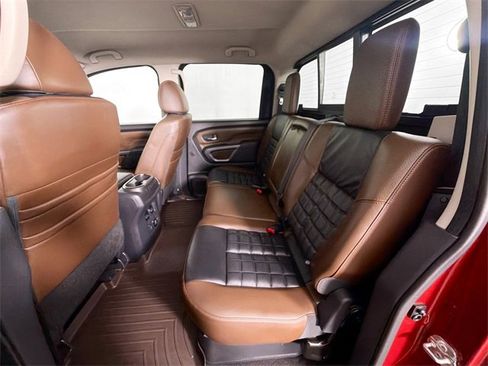 Used 2018 Nissan Titan Platinum Reserve image 22