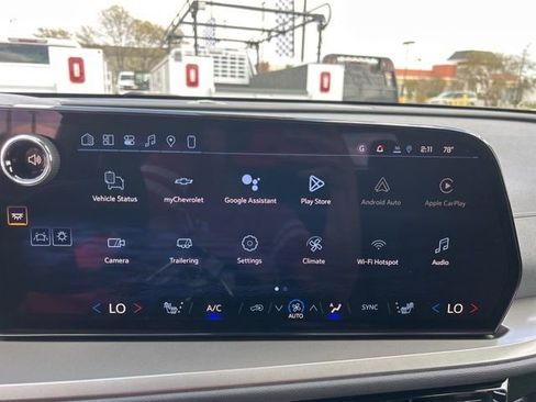 New 2026 Chevrolet Traverse LT w/ Sun and Wheel Package FWD image 24