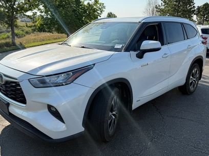 Used 2020 Toyota Highlander XLE