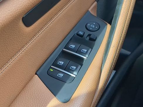Used 2022 BMW 540i xDrive w/ M Sport Package AWD/4WD image 26
