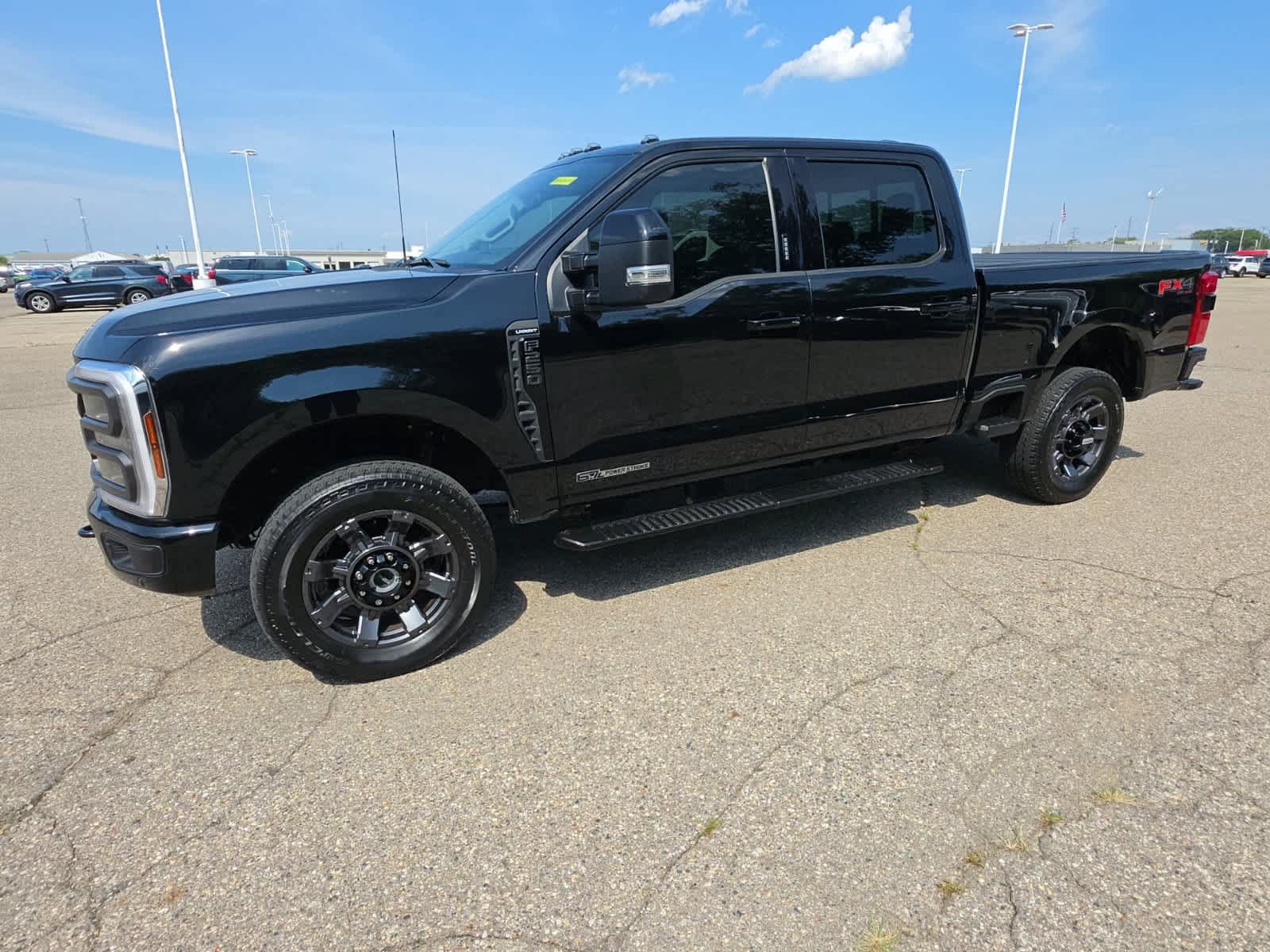 Used 2024 Ford F250 Lariat w/ Lariat Ultimate Package AWD/4WD image 16