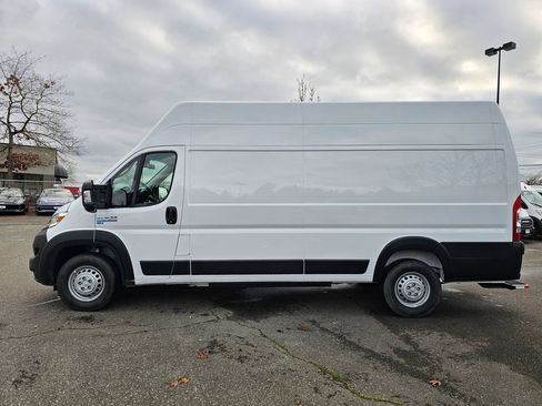 New 2024 RAM ProMaster 3500 w/ Delivery Van Package FWD image 7