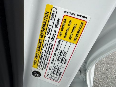 Used 2023 Volvo C40 P8 Recharge Ultimate w/ Protection Package Premier AWD/4WD image 58