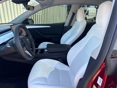 Used 2025 Tesla Model Y Performance AWD/4WD image 37