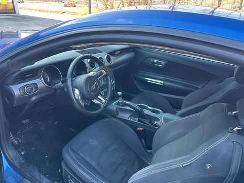 Used 2017 Ford Mustang EcoBoost image 10