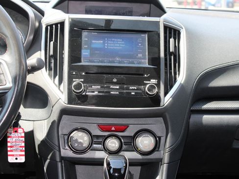 Used 2019 Subaru Crosstrek 2.0i Premium AWD/4WD image 11