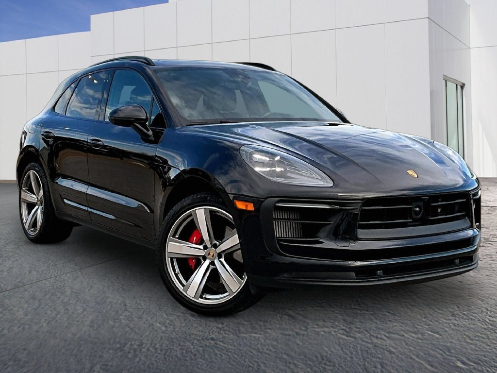 Certified 2026 Porsche Macan S AWD/4WD image 9